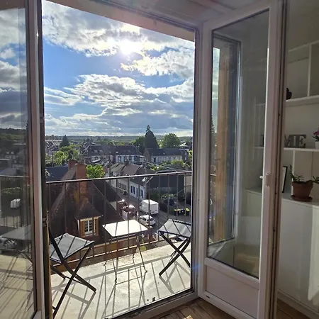 Confortable Et Bien Situe, Jolie Vue * Évreux