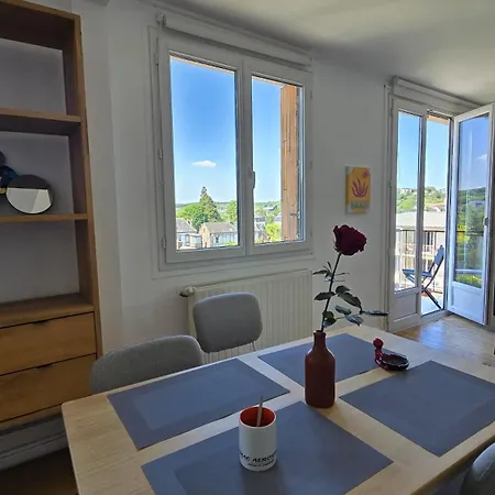 Confortable Et Bien Situe, Jolie Vue Διαμέρισμα Évreux