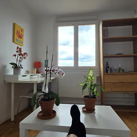 Confortable Et Bien Situe, Jolie Vue * Évreux